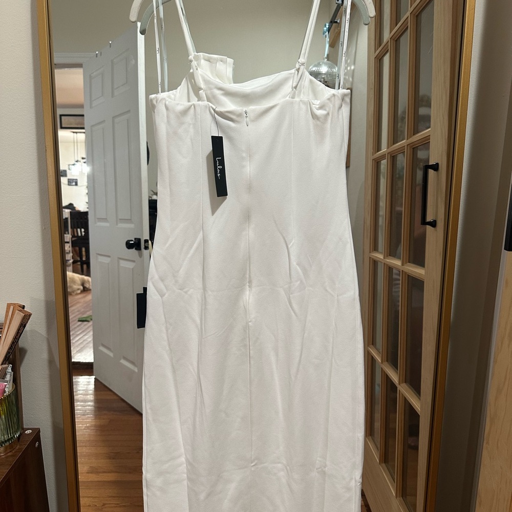 Lulu's Elegant White Wedding Dress - Picture 4 of 5